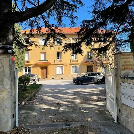 Bord De - Sur 아파트 *